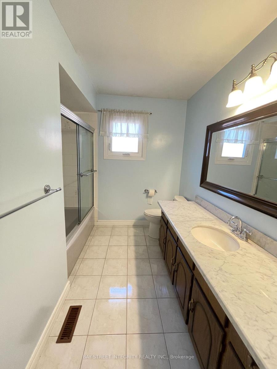 38 Southgate Crescent, Richmond Hill, Ontario  L4B 2E3 - Photo 20 - N13066630