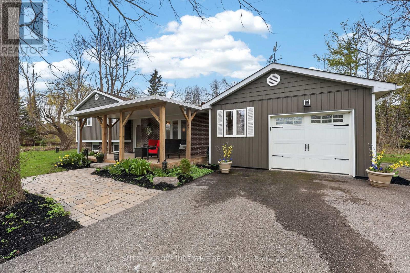 10 Springhome Road, Oro-Medonte, Ontario  L0L 1T0 - Photo 3 - S13066658