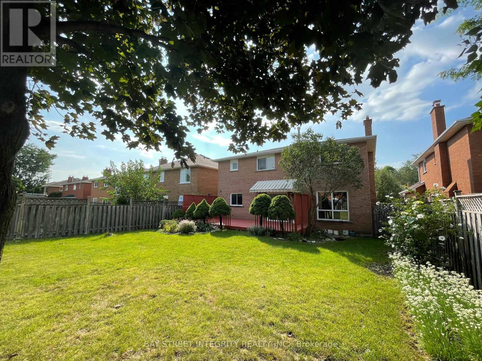 38 Southgate Crescent, Richmond Hill, Ontario  L4B 2E3 - Photo 28 - N13066630