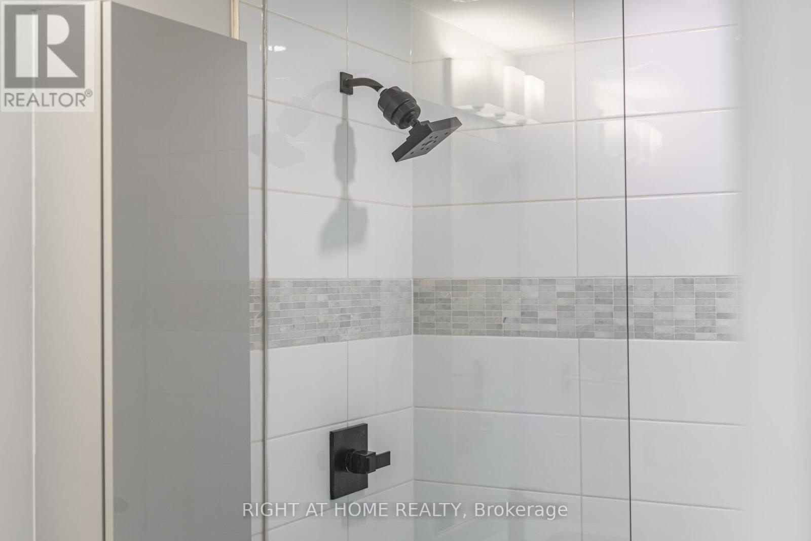 Lph5 - 4085 Parkside Village Drive, Mississauga, Ontario  L5B 0K9 - Photo 19 - W13066604