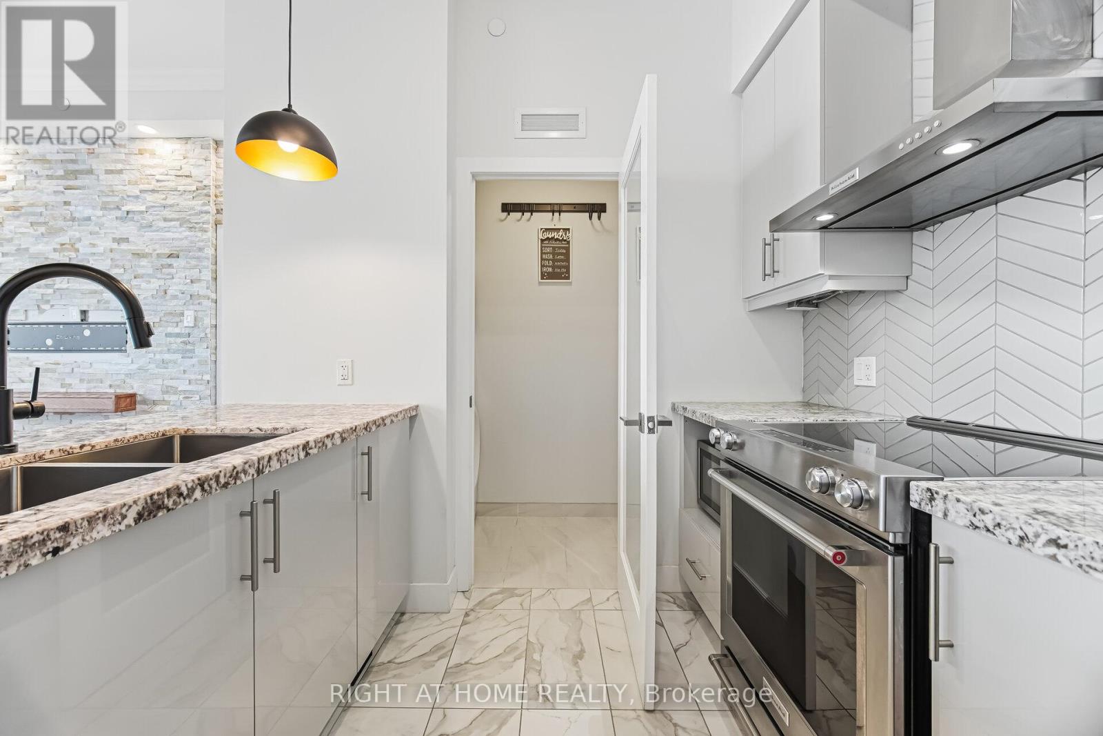 Lph5 - 4085 Parkside Village Drive, Mississauga, Ontario  L5B 0K9 - Photo 24 - W13066604