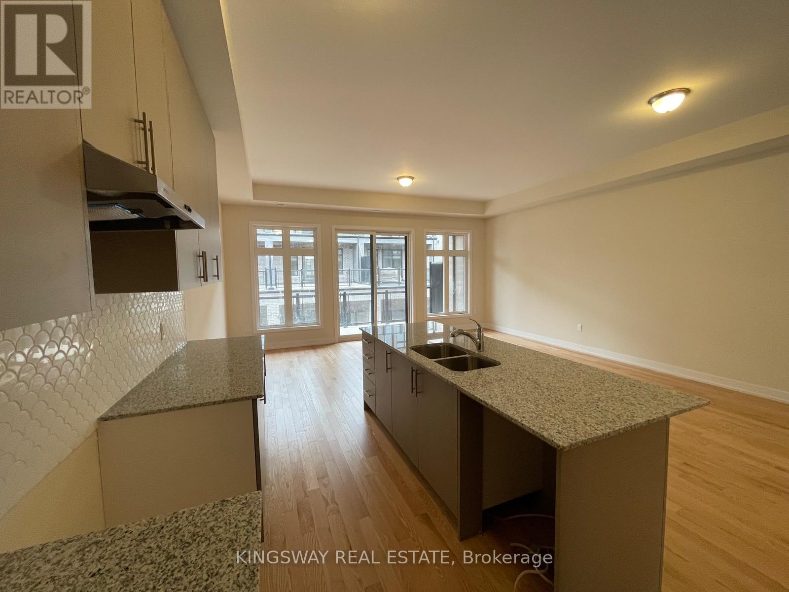 3082 Meadowridge Drive, Oakville, Ontario  L6H 7Z1 - Photo 11 - W13066650