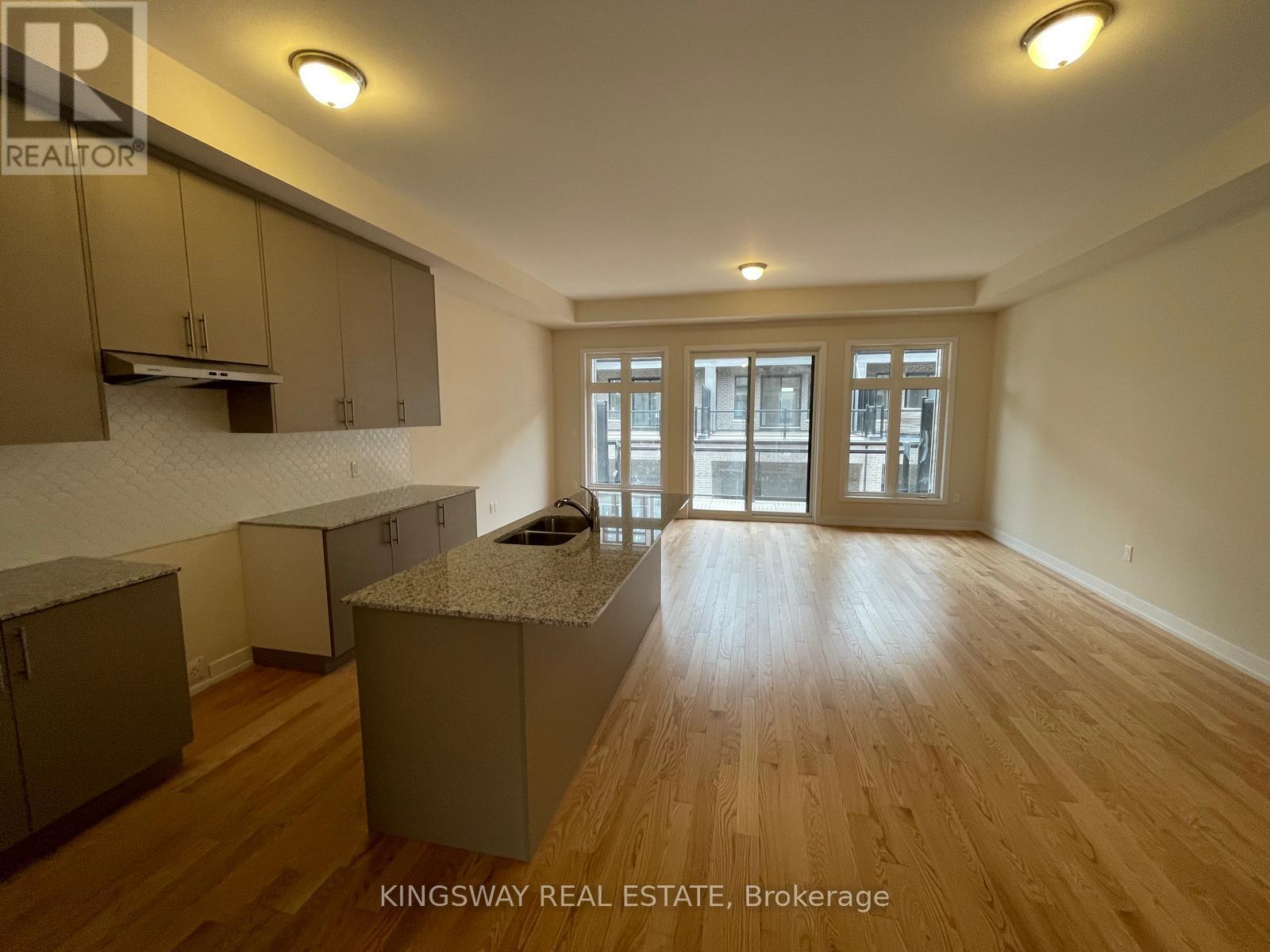 3082 Meadowridge Drive, Oakville, Ontario  L6H 7Z1 - Photo 8 - W13066650