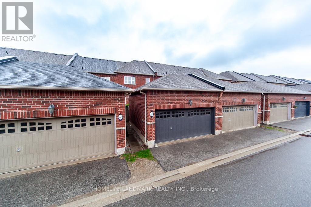 3077 Neyagawa Boulevard W, Oakville, Ontario  L6M 4L7 - Photo 18 - W13066684