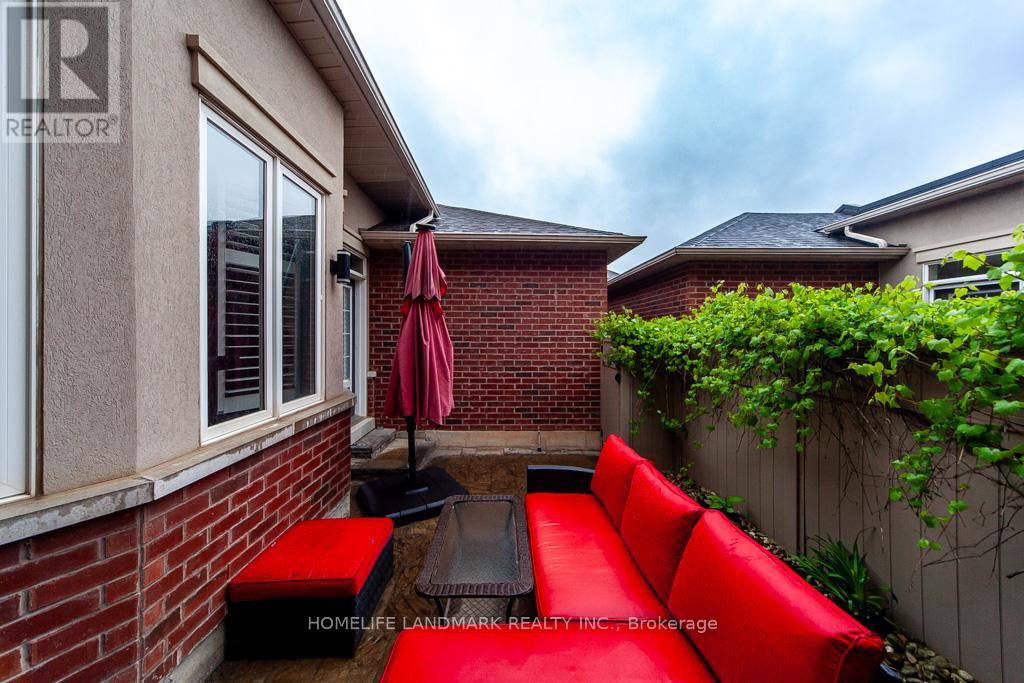 3077 Neyagawa Boulevard W, Oakville, Ontario  L6M 4L7 - Photo 19 - W13066684