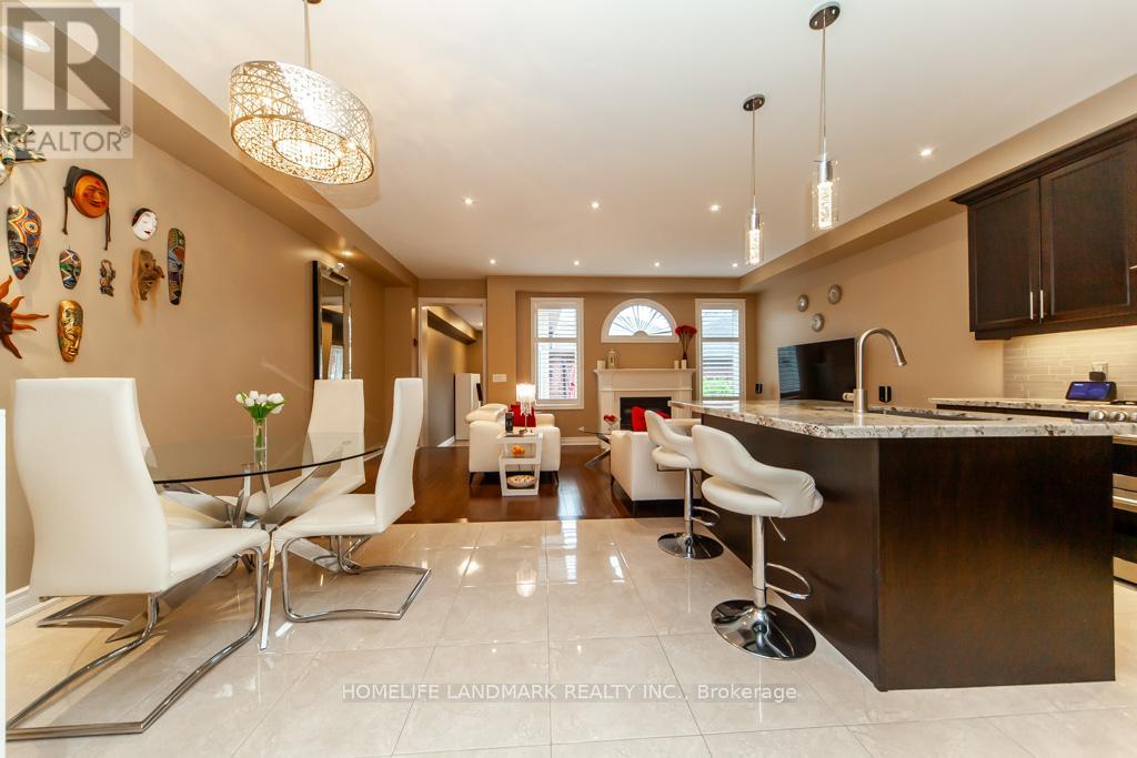 3077 Neyagawa Boulevard W, Oakville, Ontario  L6M 4L7 - Photo 4 - W13066684