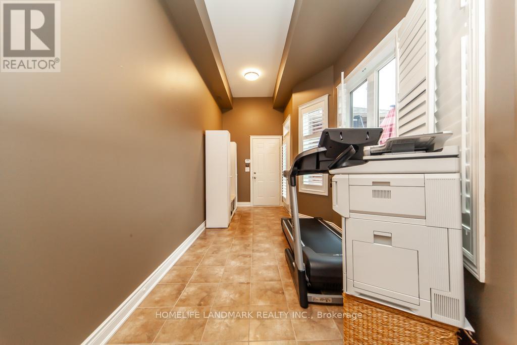 3077 Neyagawa Boulevard W, Oakville, Ontario  L6M 4L7 - Photo 7 - W13066684