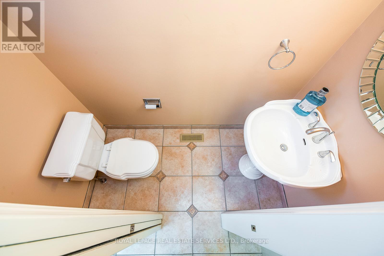 2630 Hayford Court, Mississauga, Ontario  L5K 1P7 - Photo 16 - W13066698
