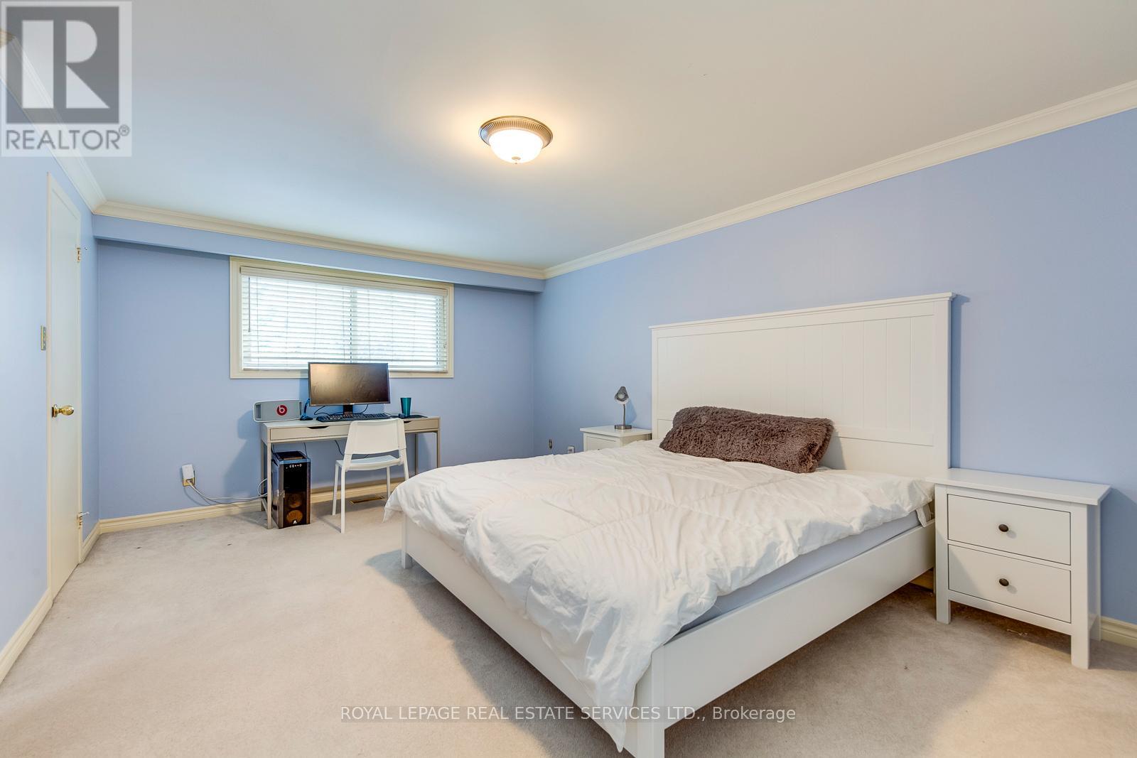 2630 Hayford Court, Mississauga, Ontario  L5K 1P7 - Photo 19 - W13066698