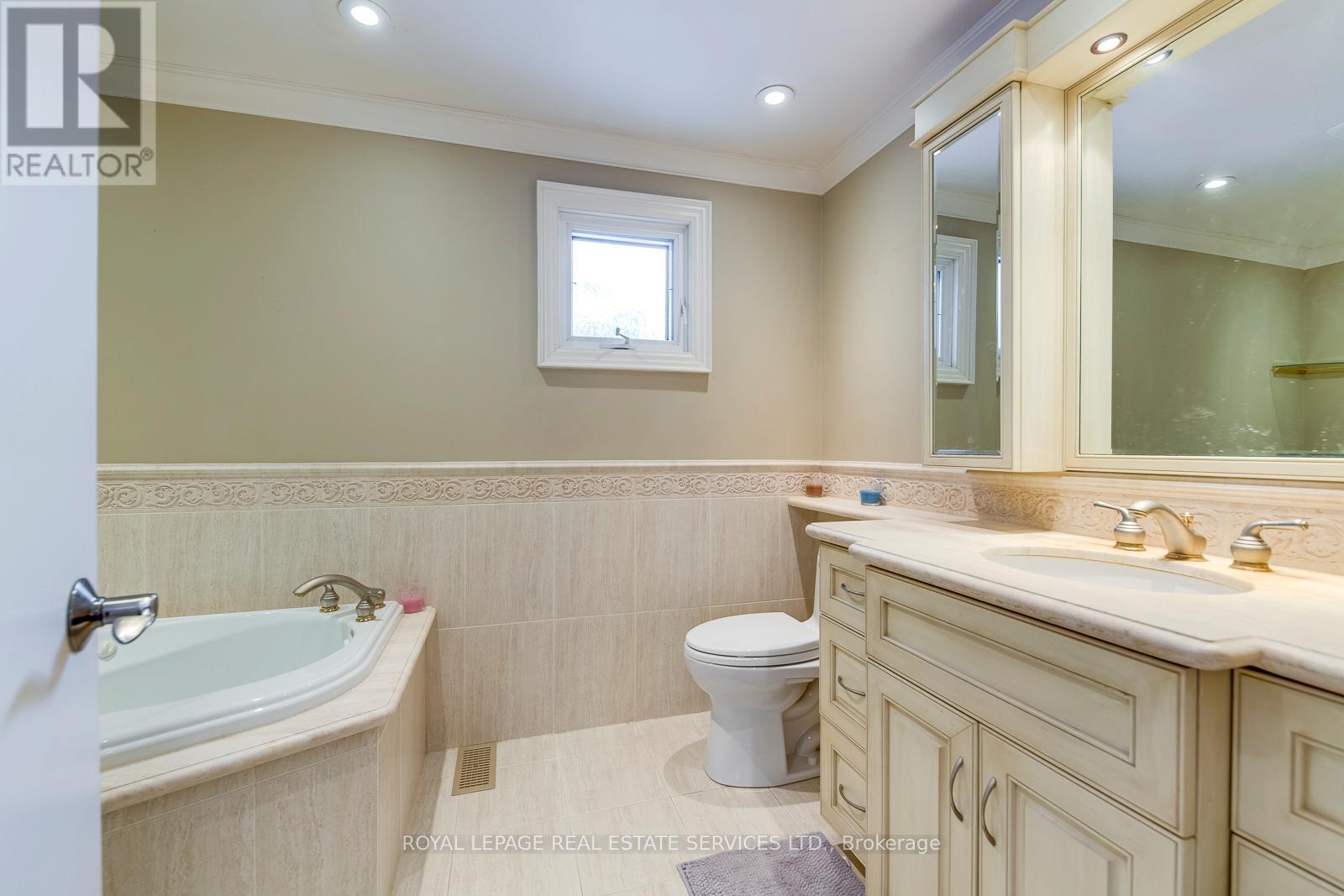 2630 Hayford Court, Mississauga, Ontario  L5K 1P7 - Photo 26 - W13066698