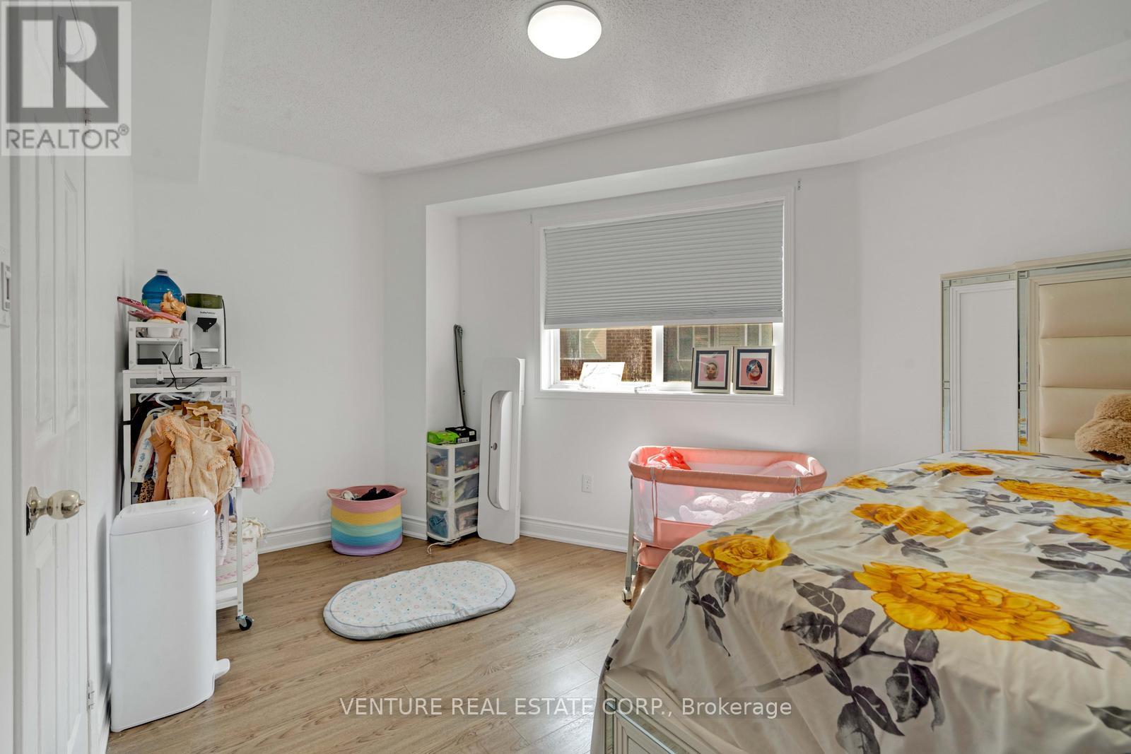 19 Spadina Road, Brampton, Ontario  L6X 4X6 - Photo 14 - W13066728