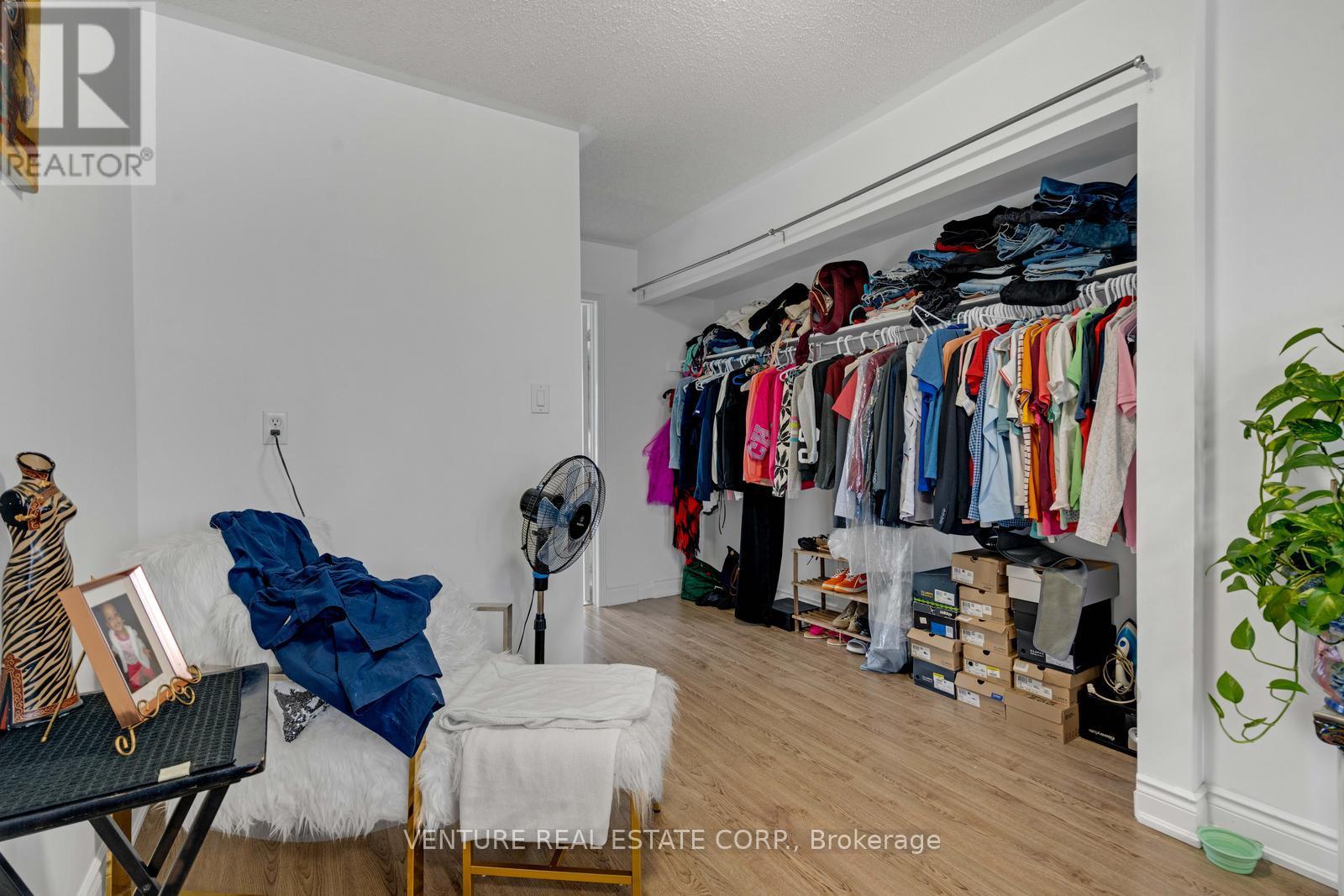 19 Spadina Road, Brampton, Ontario  L6X 4X6 - Photo 18 - W13066728