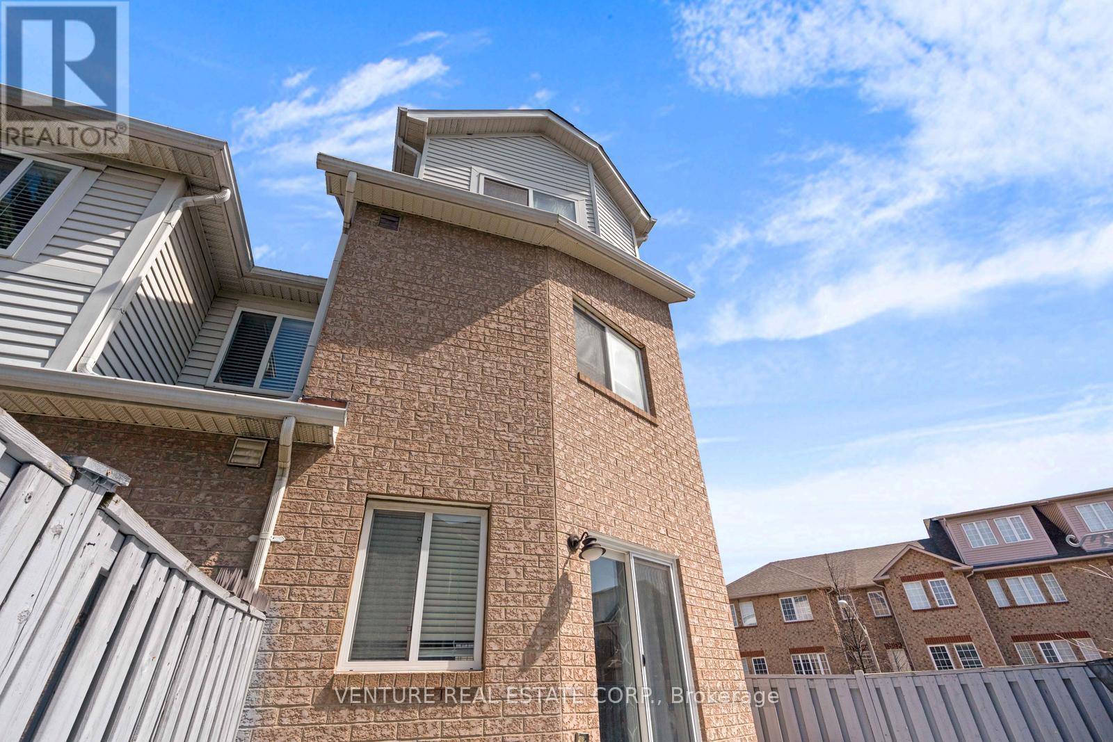 19 Spadina Road, Brampton, Ontario  L6X 4X6 - Photo 23 - W13066728