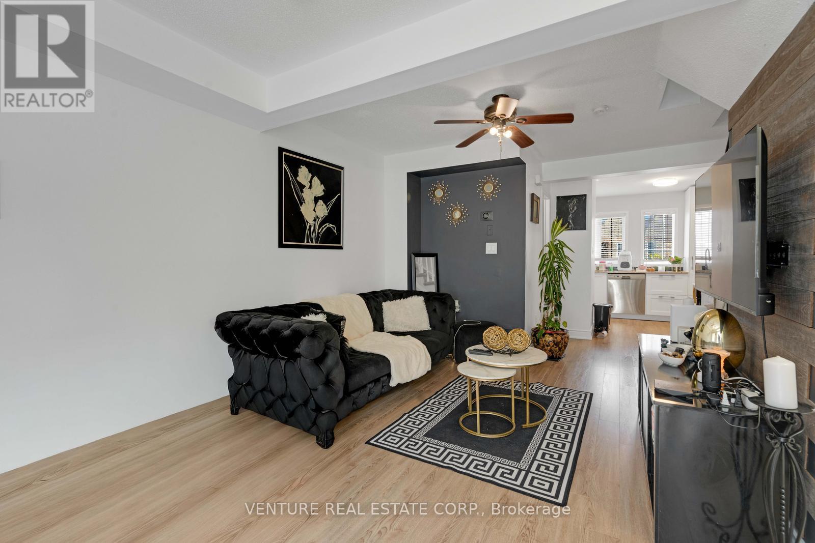 19 Spadina Road, Brampton, Ontario  L6X 4X6 - Photo 5 - W13066728