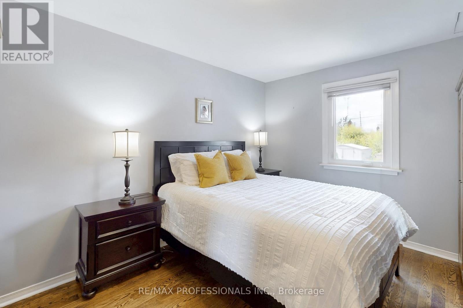 24 Braeburn Avenue, Toronto, Ontario  M9P 2J3 - Photo 13 - W13066760