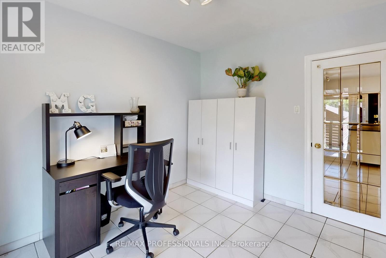 24 Braeburn Avenue, Toronto, Ontario  M9P 2J3 - Photo 16 - W13066760