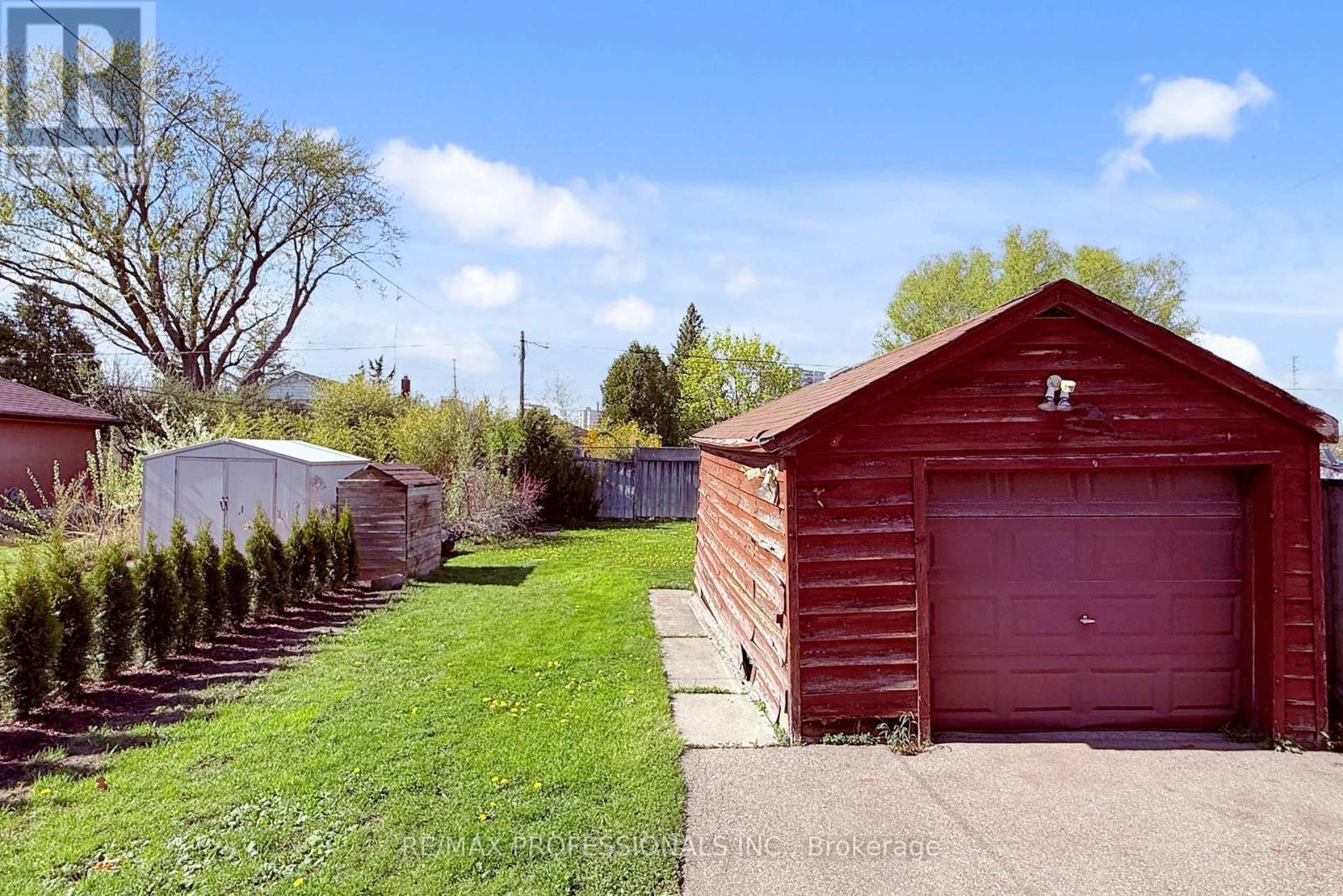 24 Braeburn Avenue, Toronto, Ontario  M9P 2J3 - Photo 29 - W13066760