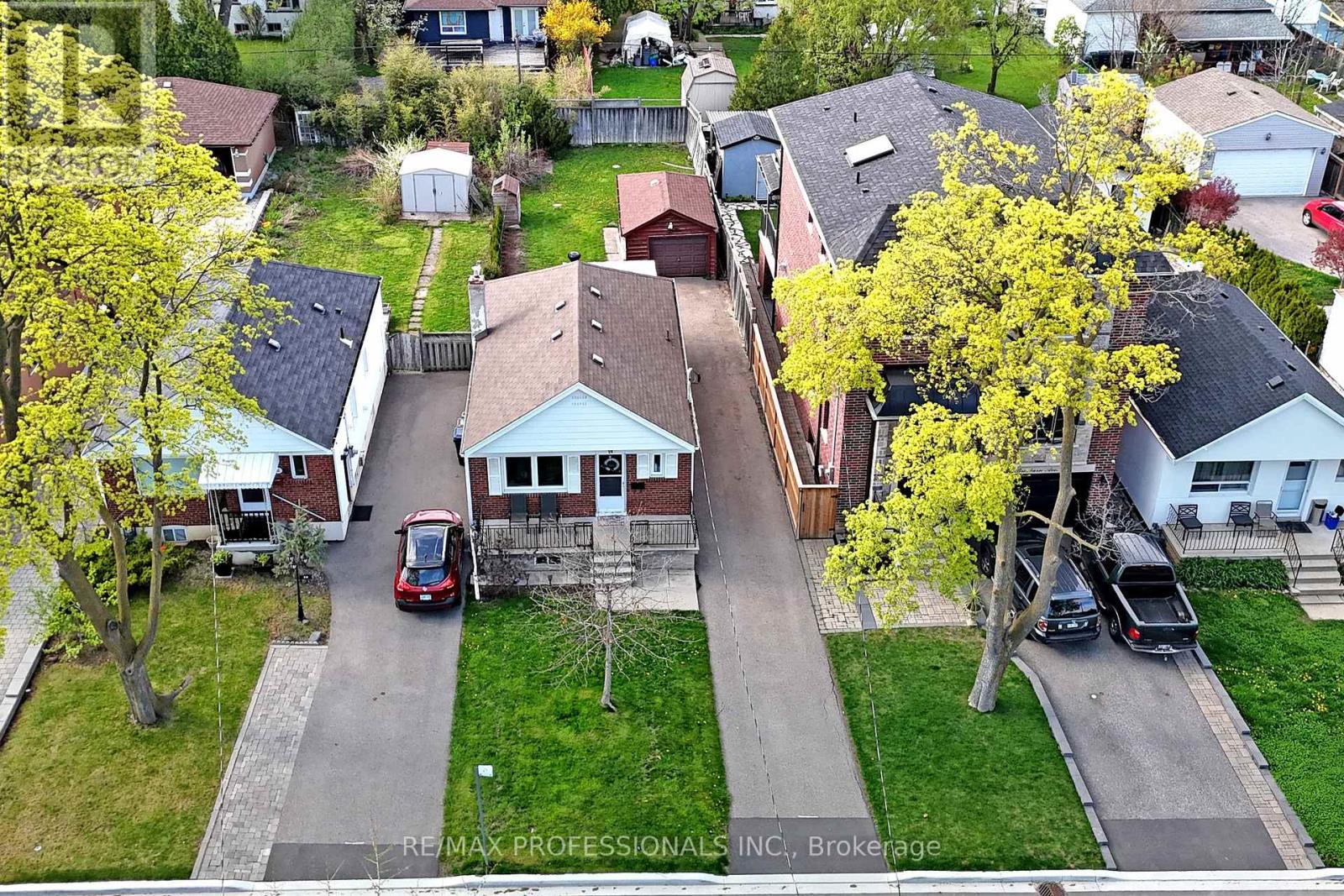 24 Braeburn Avenue, Toronto, Ontario  M9P 2J3 - Photo 30 - W13066760