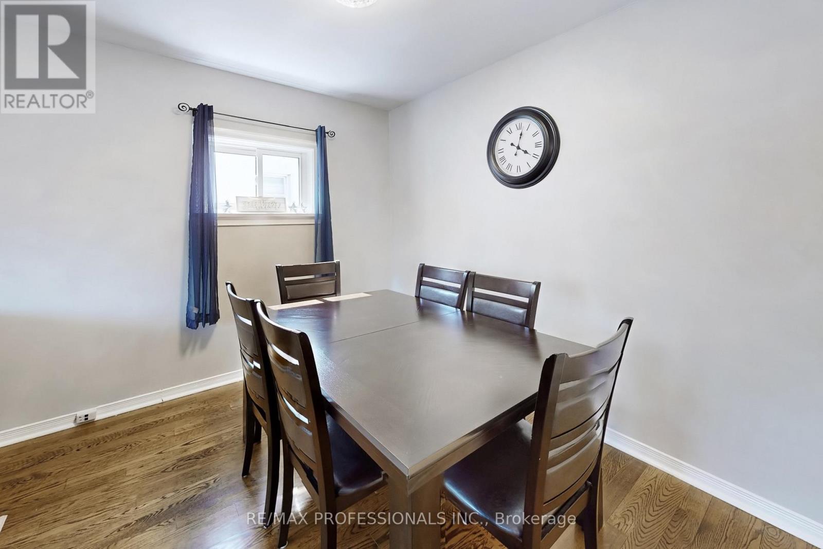 24 Braeburn Avenue, Toronto, Ontario  M9P 2J3 - Photo 6 - W13066760