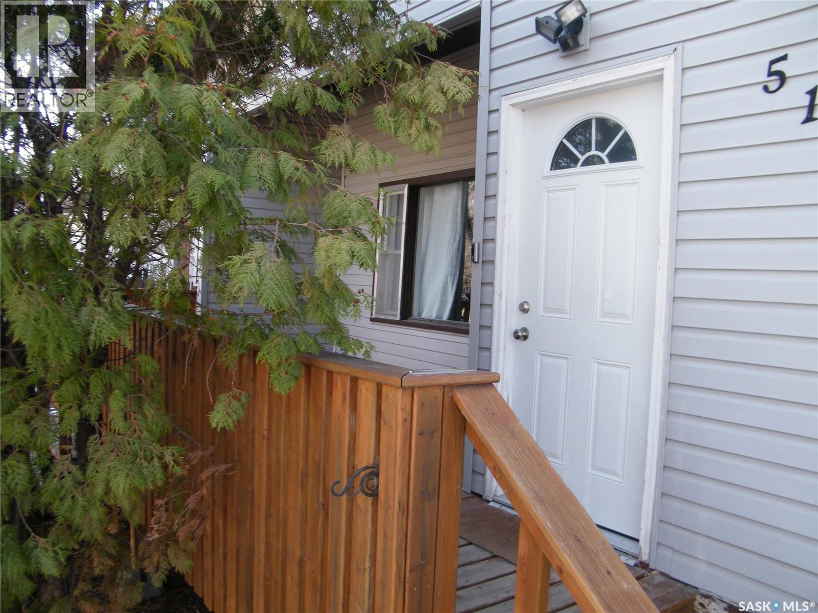 514 L Avenue N, Saskatoon, Saskatchewan  S7L 2P8 - Photo 3 - SK034552