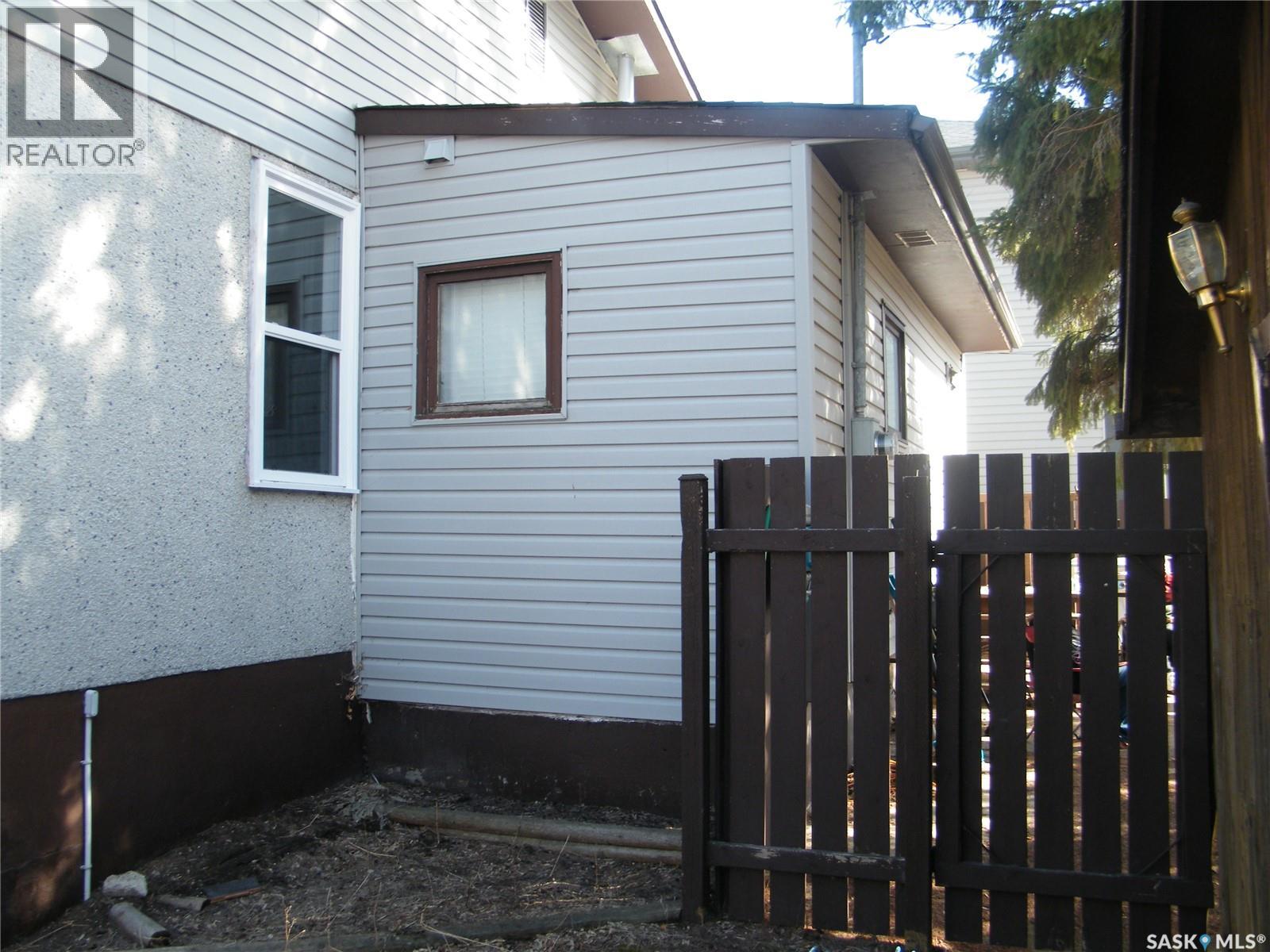514 L Avenue N, Saskatoon, Saskatchewan  S7L 2P8 - Photo 8 - SK034552