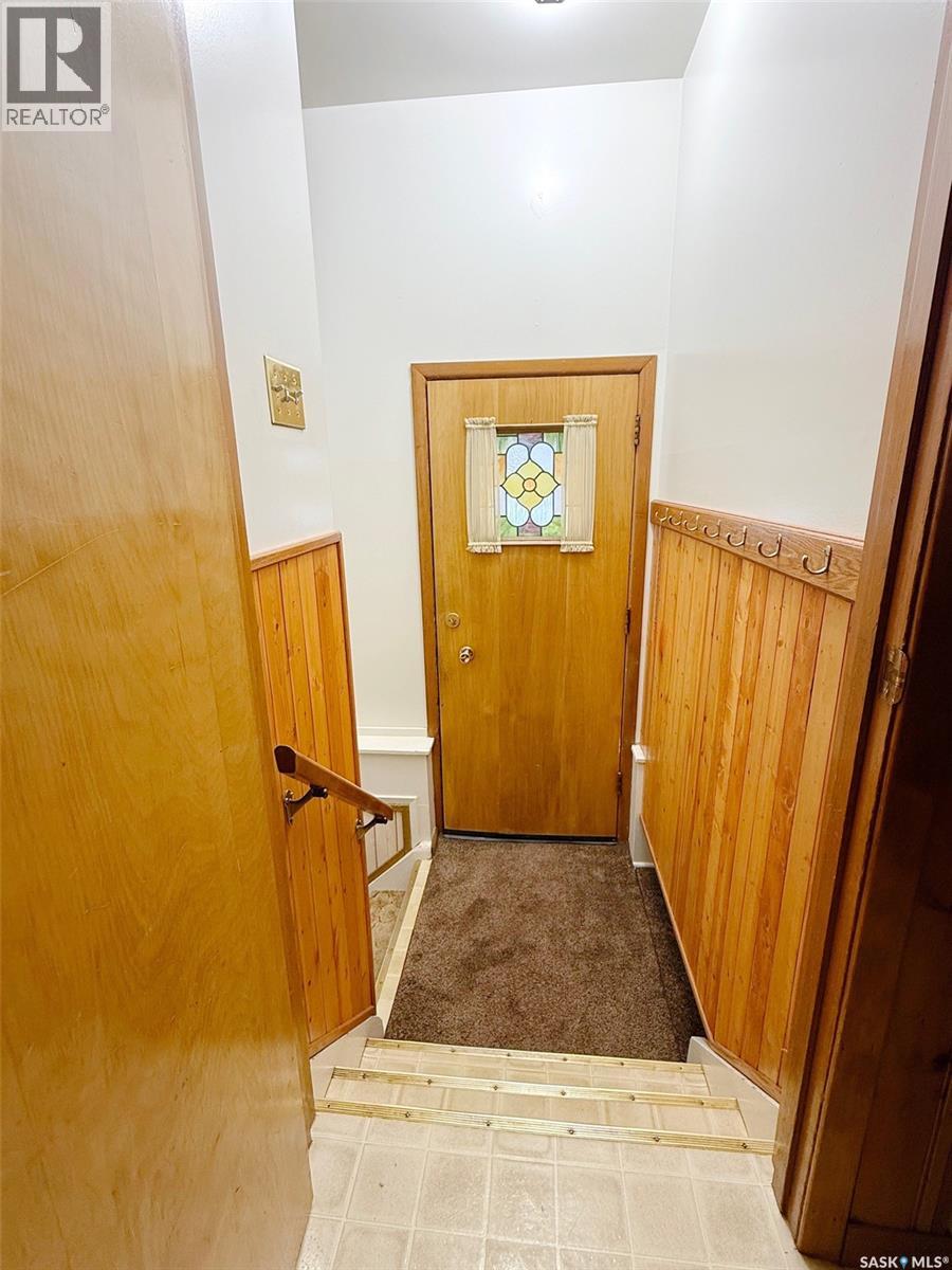 860 9th Avenue Ne, Swift Current, Saskatchewan  S9H 2S7 - Photo 23 - SK034524