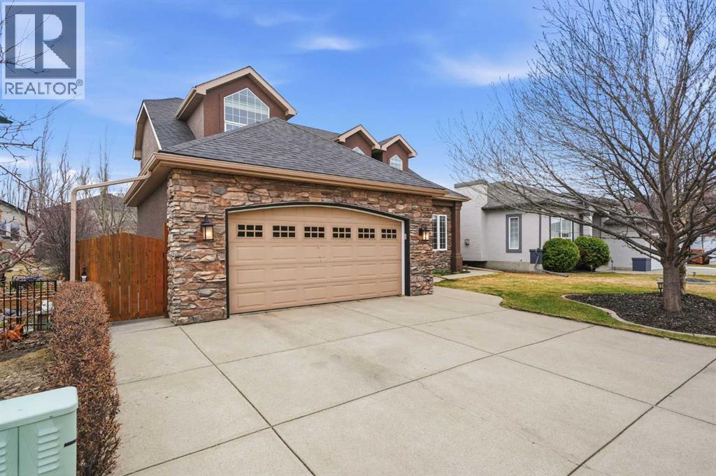 244 Cove Road, Chestermere, Alberta  T1X 1E3 - Photo 3 - A2300945