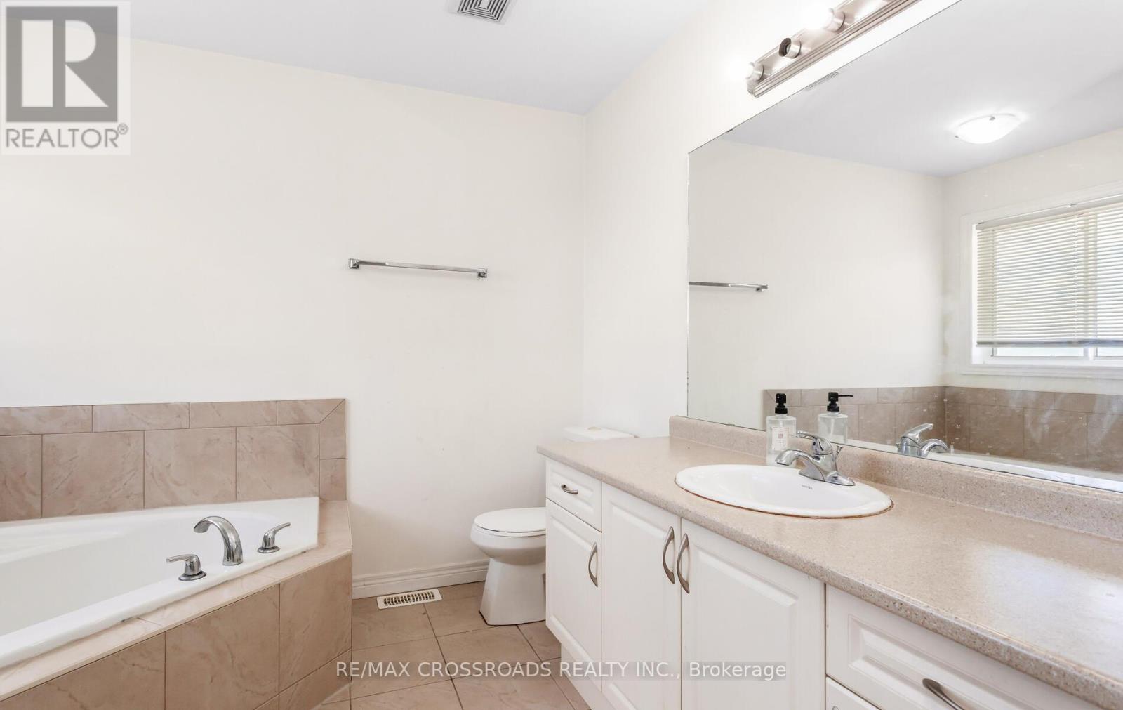 7 Colorado Boulevard, Hamilton, Ontario  L0R 1P0 - Photo 32 - X13066652