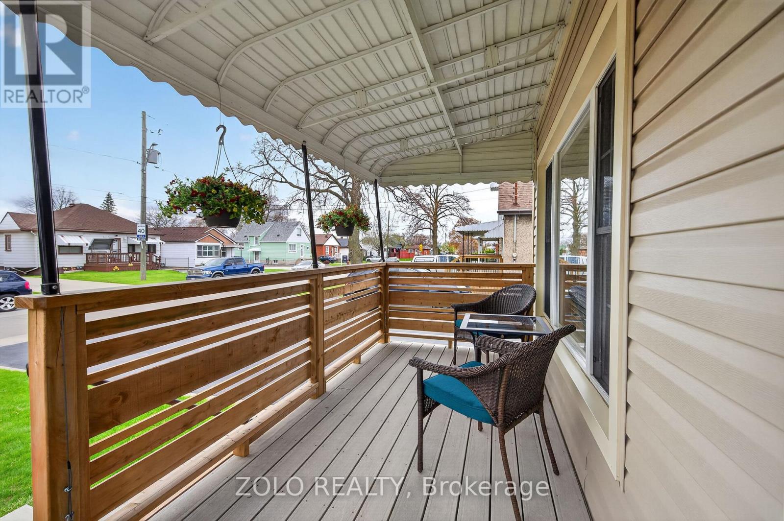 360 Talbot Street, Hamilton, Ontario  L8H 6T4 - Photo 4 - X13066738