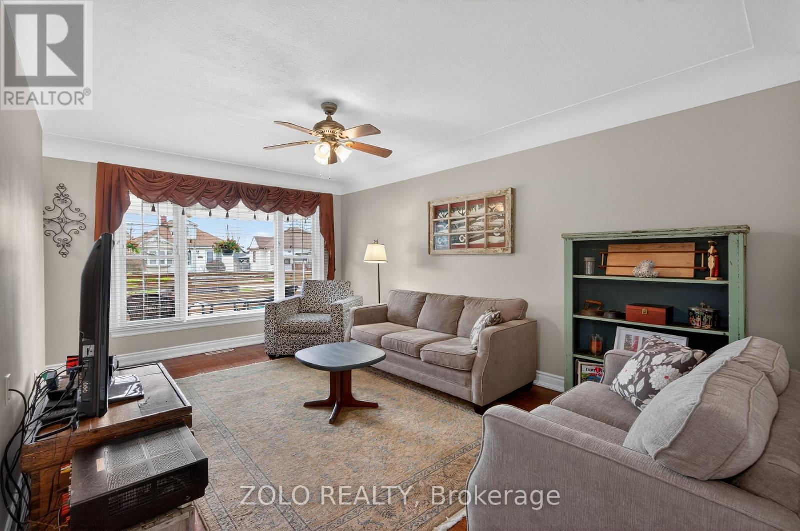 360 Talbot Street, Hamilton, Ontario  L8H 6T4 - Photo 8 - X13066738