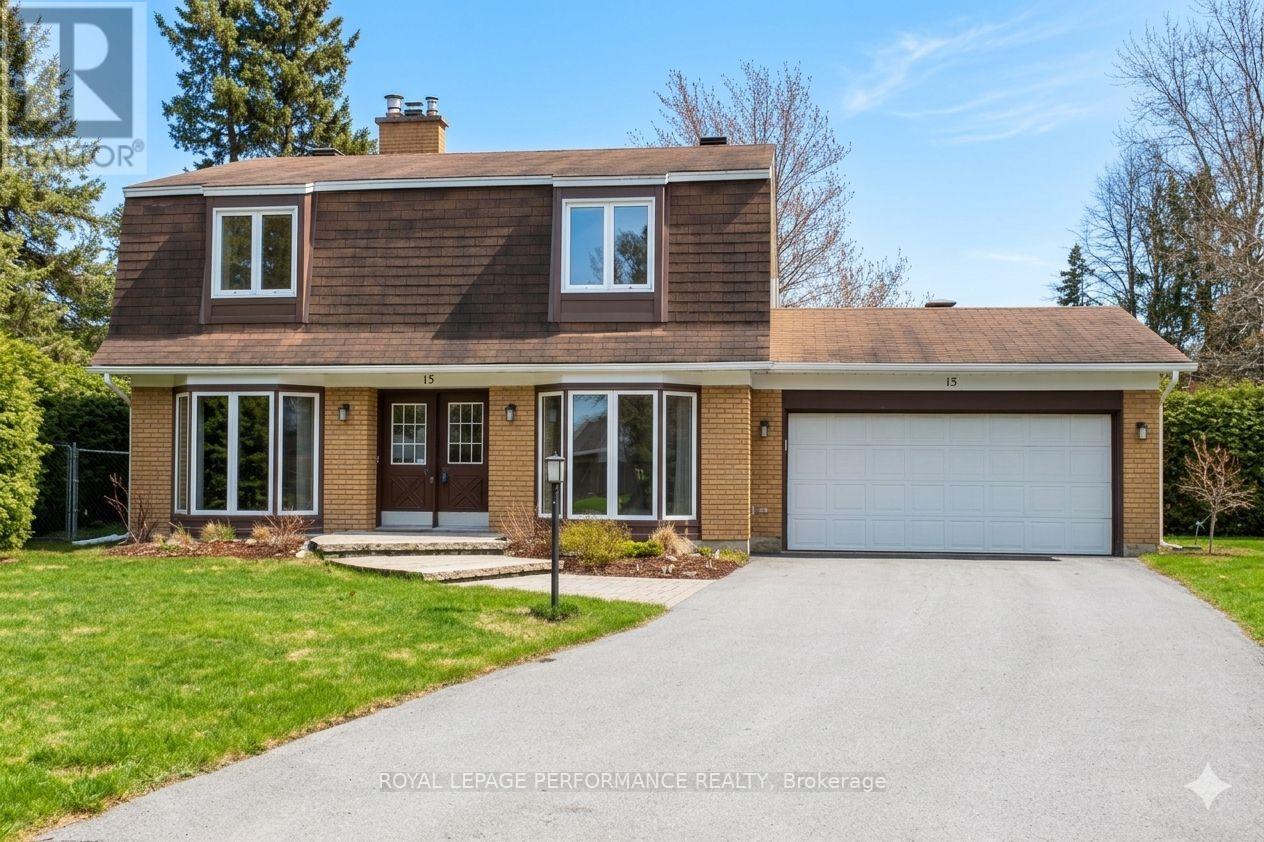15 HALLOWELL COURT, Ottawa, Ontario