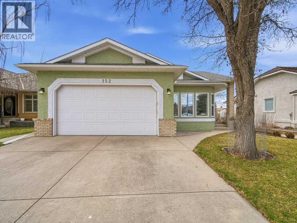 152 Waterstone Place SE, Airdrie, Alberta