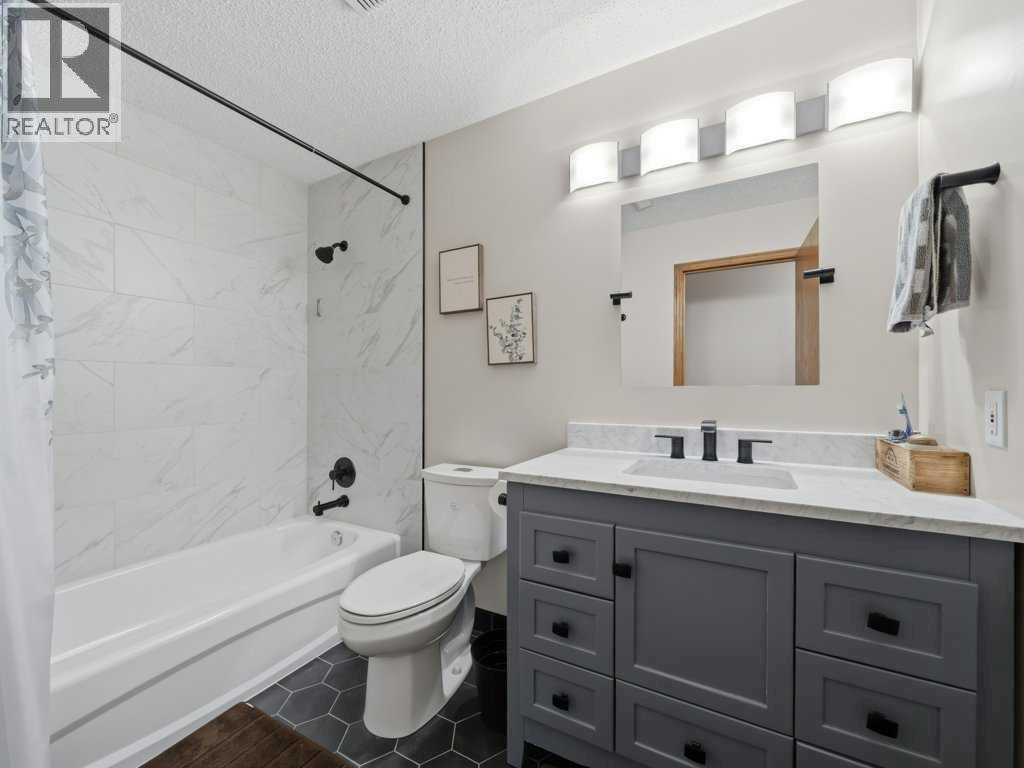 152 Waterstone Place SE, Airdrie, Alberta  T4B 2G1 - Photo 30 - A2306950