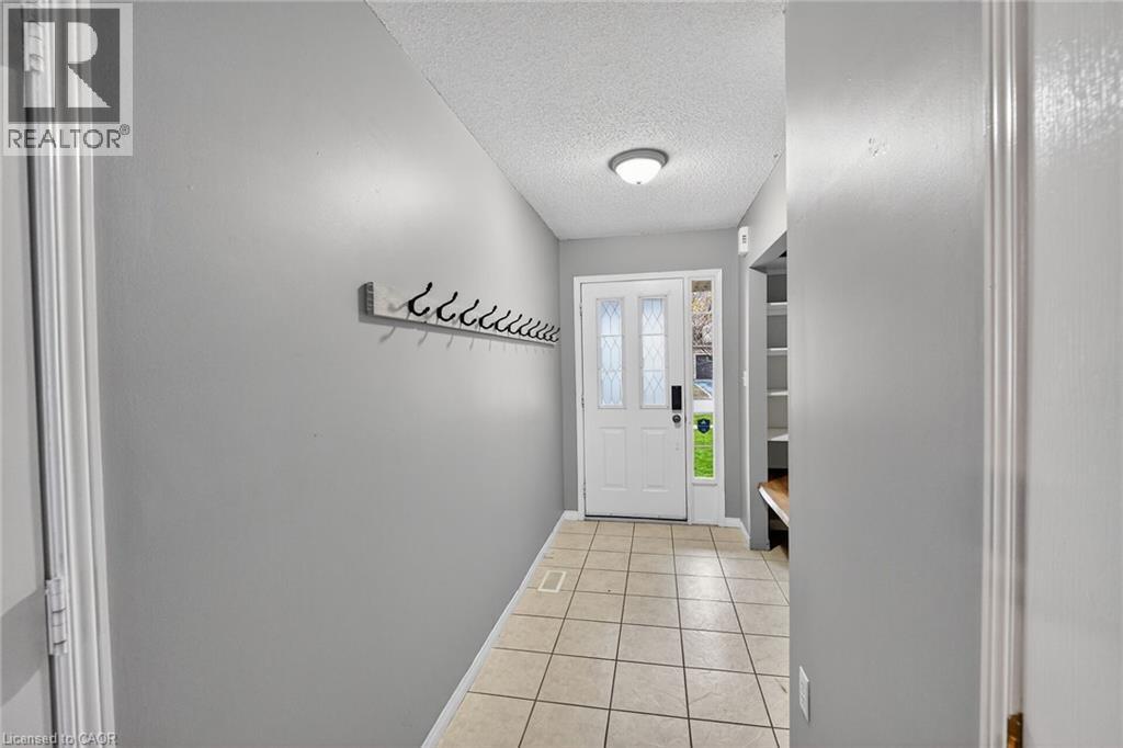 41 Kenyon Crescent, Grimsby, Ontario  L3M 5P3 - Photo 5 - 40825515