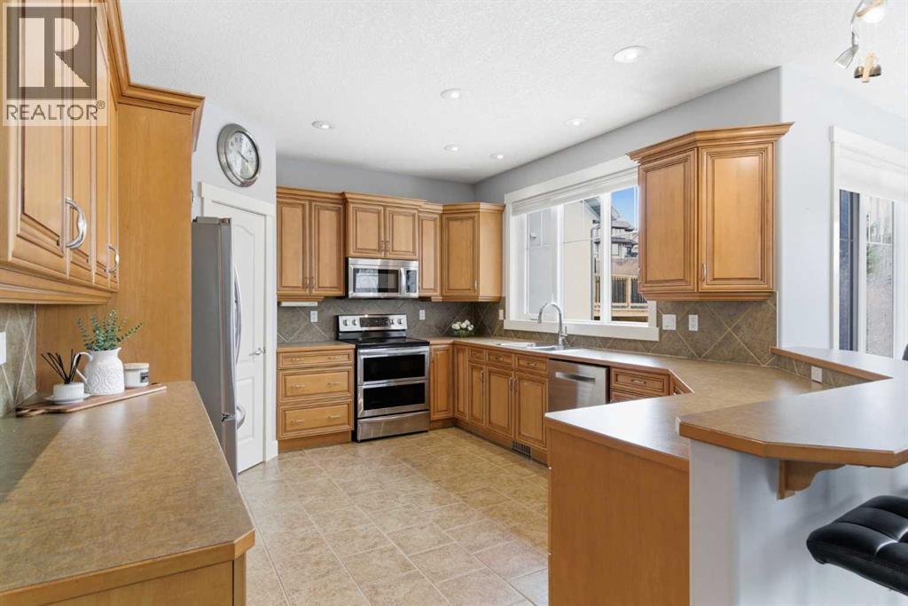 6 Tusslewood Heights NW, Calgary, Alberta  T3L 2M6 - Photo 9 - A2305303