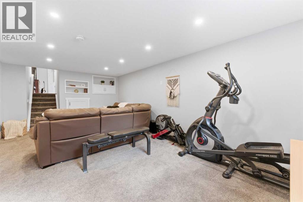 844 Lake Lucerne Drive SE, Calgary, Alberta  T2J 3H3 - Photo 29 - A2299357