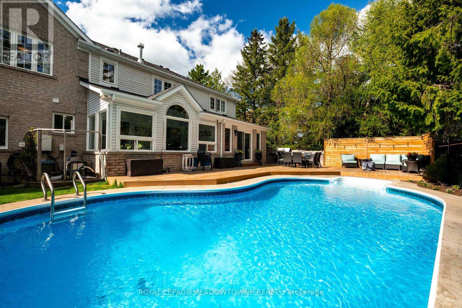 19 Grist Mill Drive, Halton Hills, Ontario  L7G 6C2 - Photo 46 - W12771162