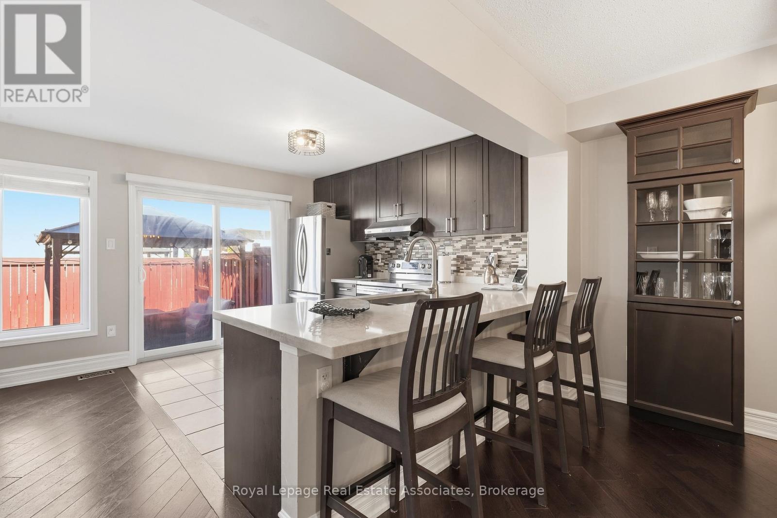 362 Cavanagh Lane, Milton, Ontario  L9T 8J9 - Photo 7 - W13032676