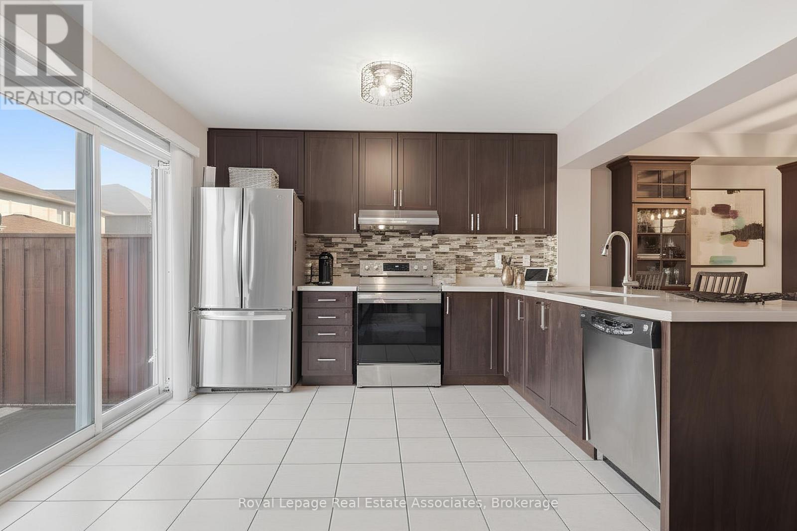362 Cavanagh Lane, Milton, Ontario  L9T 8J9 - Photo 8 - W13032676
