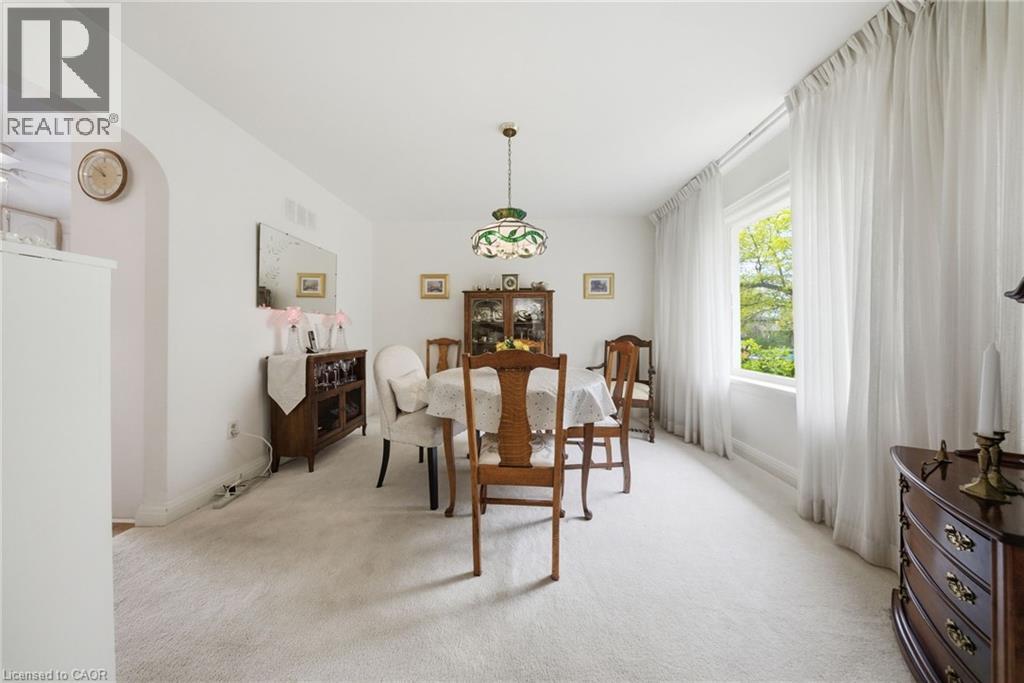 243 Sydney Street, Milton, Ontario  L9T 1E2 - Photo 8 - 40824669
