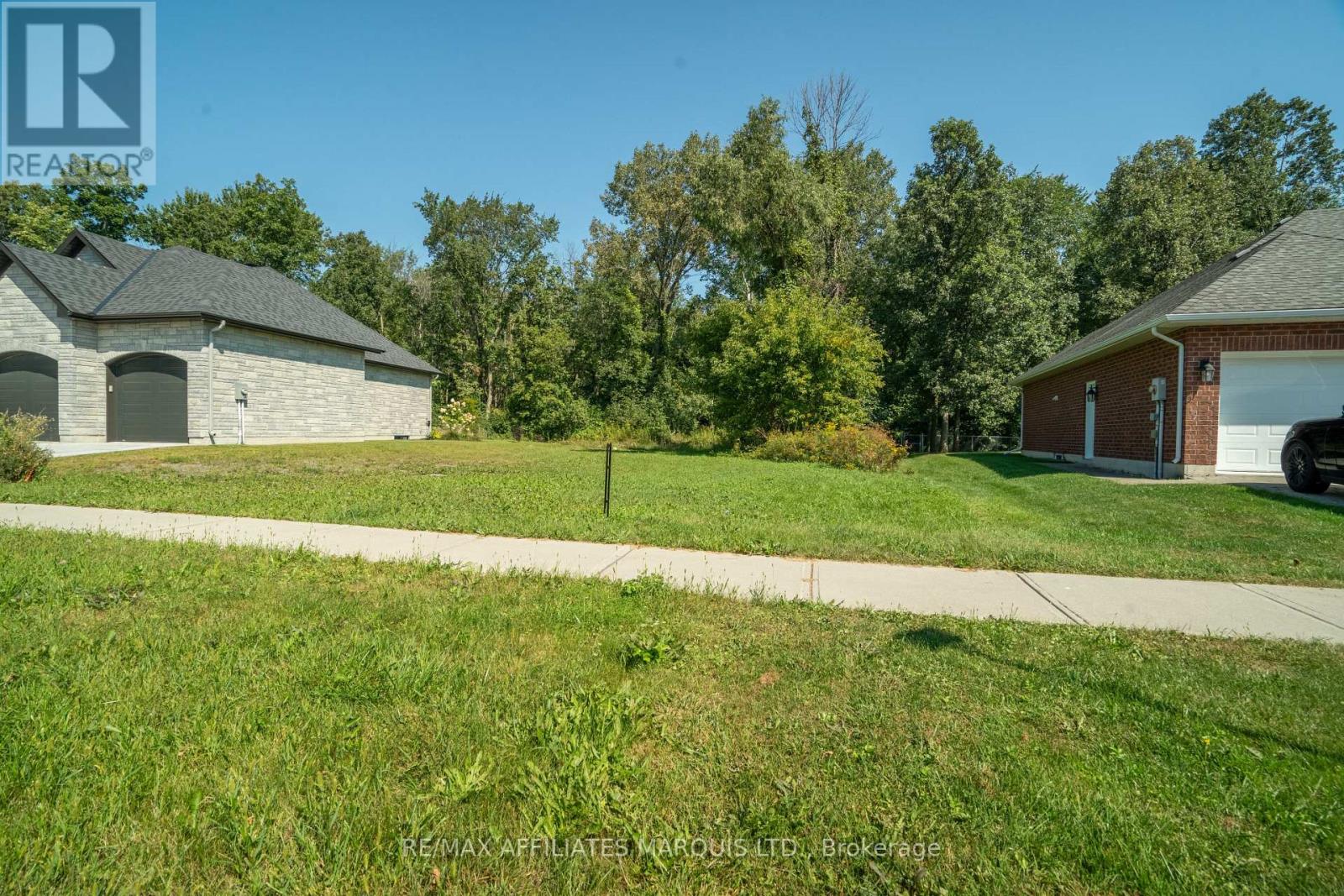 1265 RIVERDALE AVENUE, Cornwall, Ontario