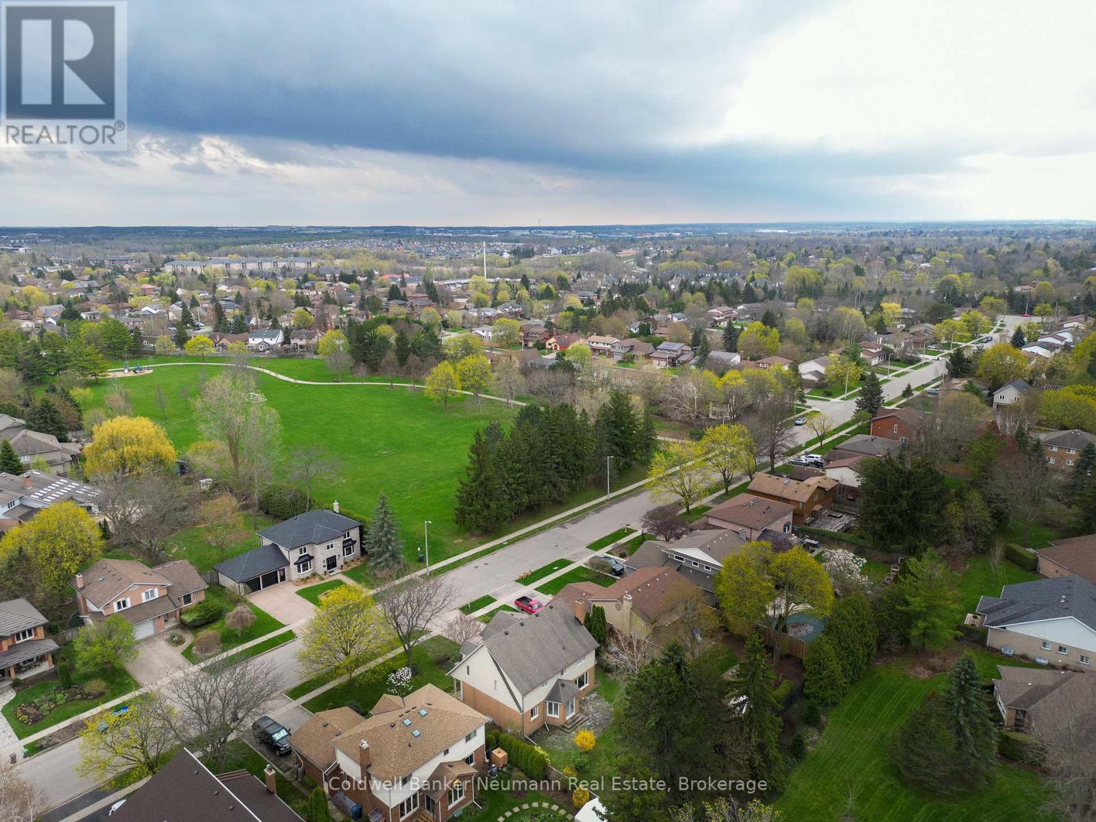 42 Hands Drive, Guelph, Ontario  N1G 3H3 - Photo 2 - X13066824