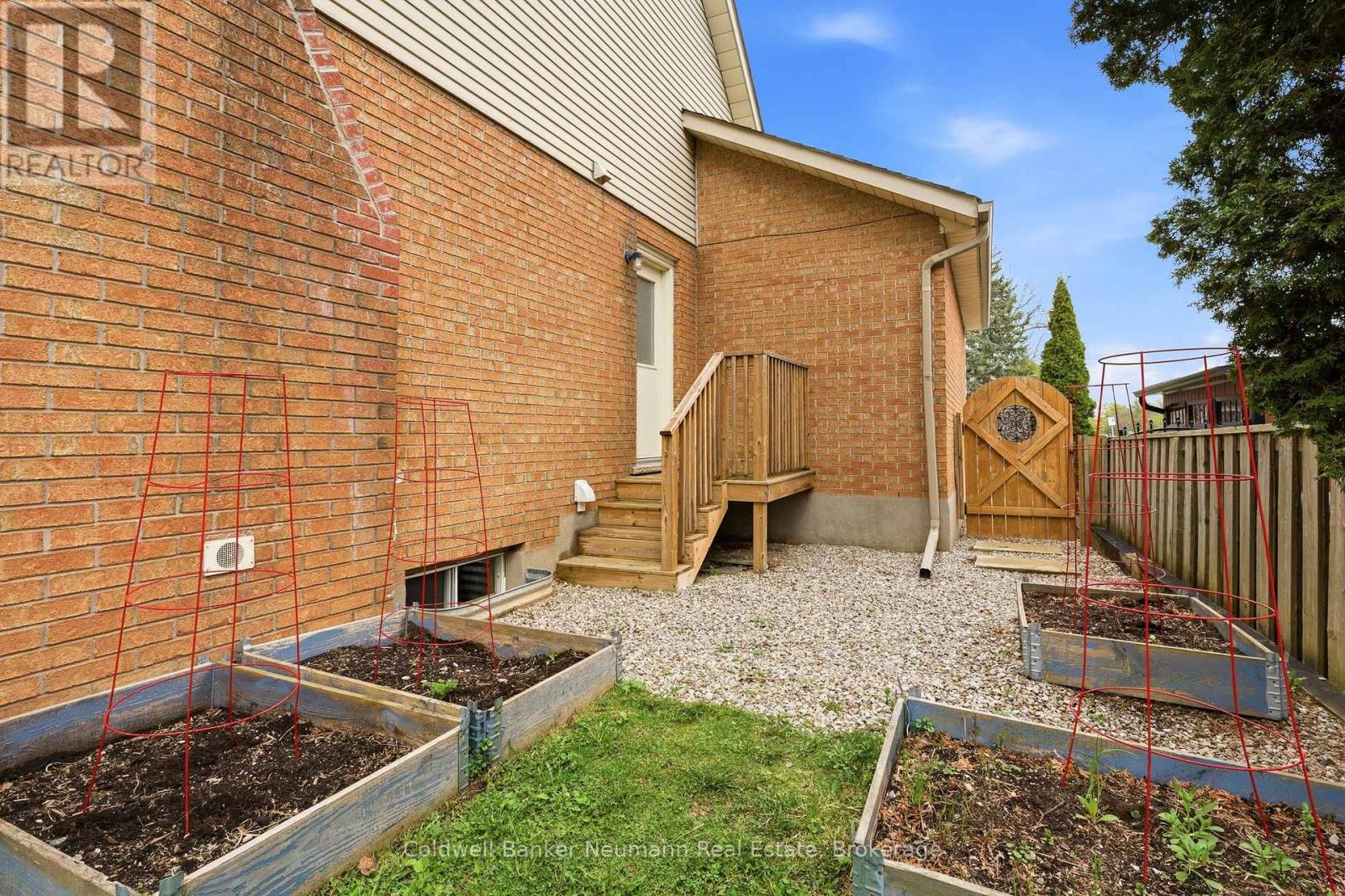 42 Hands Drive, Guelph, Ontario  N1G 3H3 - Photo 34 - X13066824