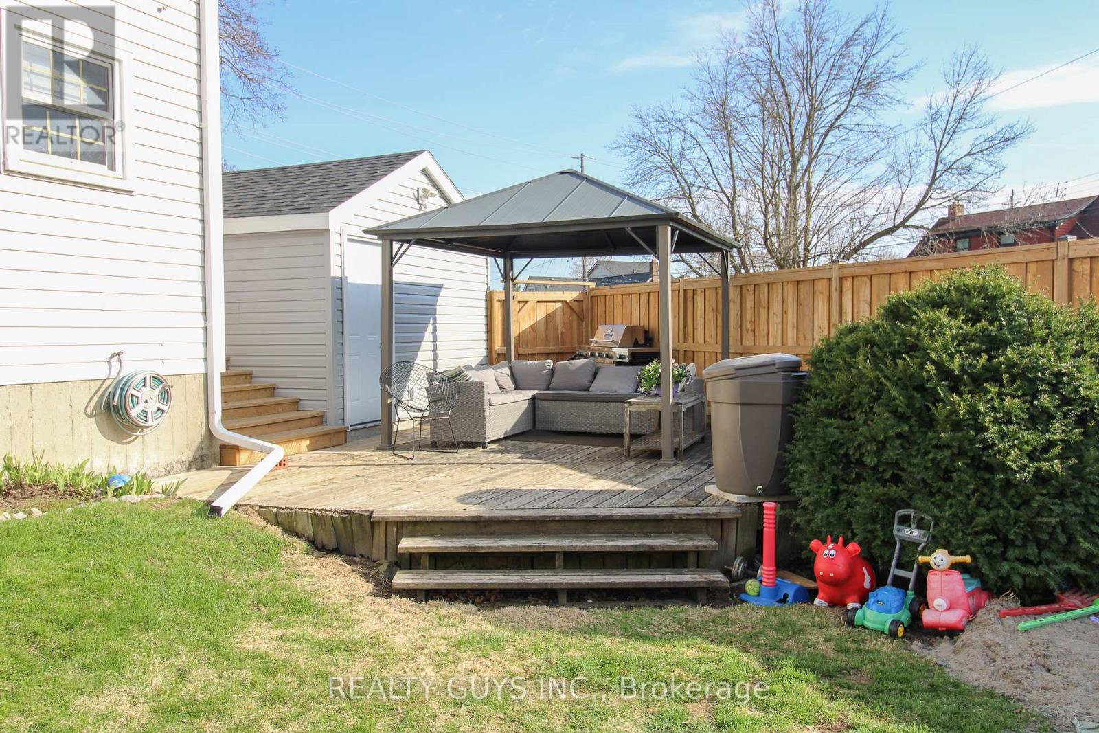 727 Chesterfield Avenue, Peterborough (Northcrest Ward 5), Ontario  K9H 4Y1 - Photo 11 - X13066832