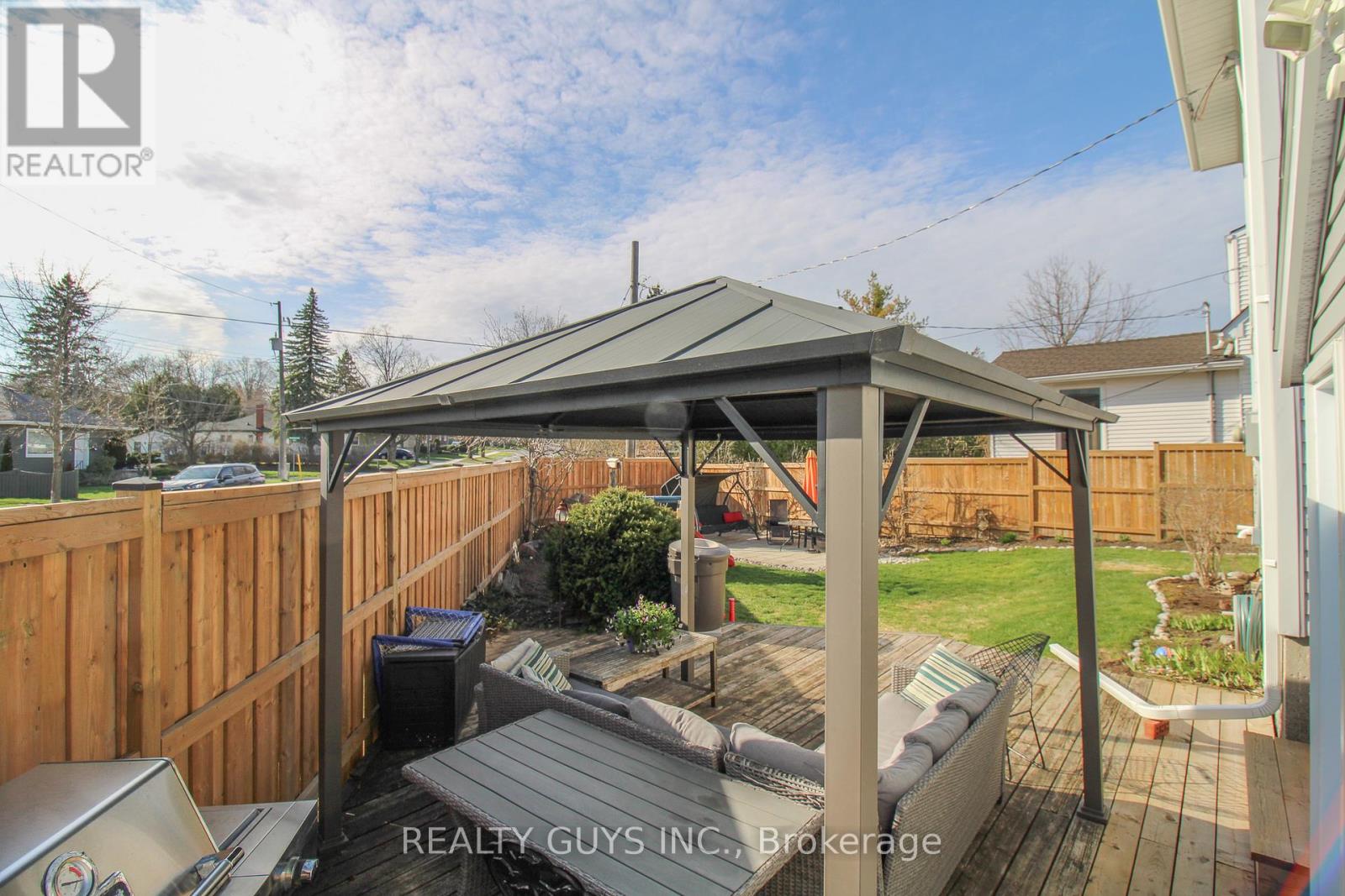 727 Chesterfield Avenue, Peterborough (Northcrest Ward 5), Ontario  K9H 4Y1 - Photo 6 - X13066832