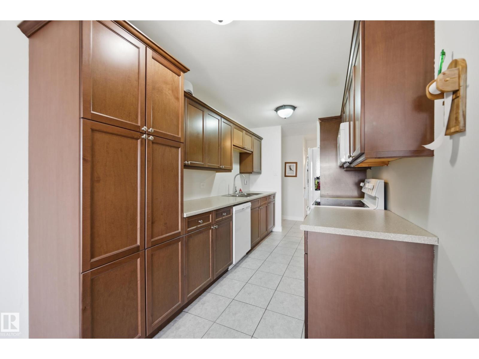 #904 9737 112 St Nw, Edmonton, Alberta  T5K 1L3 - Photo 11 - E4485083