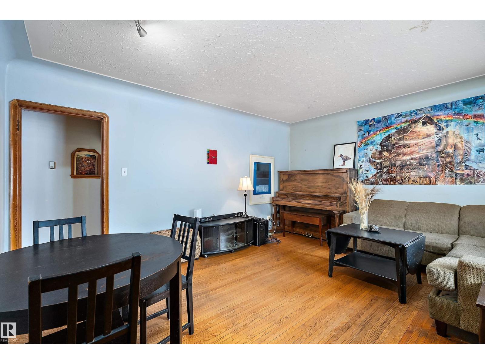 10124 88 Av Nw, Edmonton, Alberta  T6E 2R9 - Photo 3 - E4485084