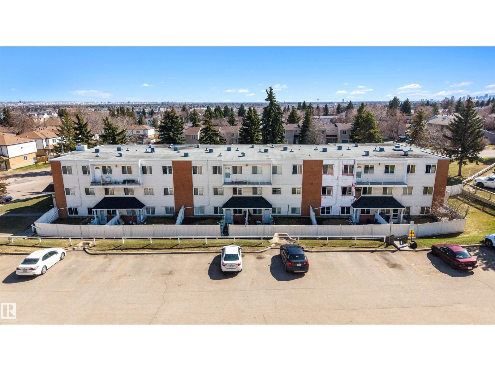 #110 14520 52 St Nw, Edmonton, Alberta  T5A 3K5 - Photo 2 - E4485085