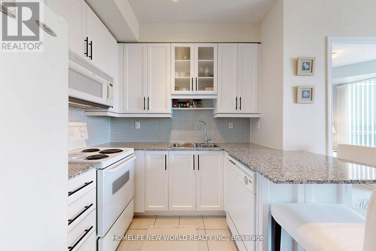 2512 - 60 Byng Avenue, Toronto, Ontario  M2N 4K3 - Photo 7 - C13066794