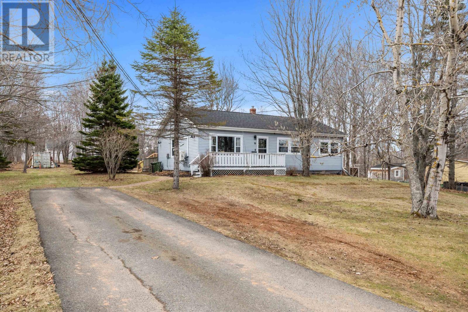 16 Oak Drive, Charlottetown, Prince Edward Island